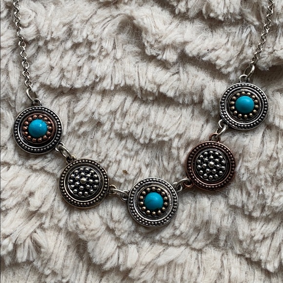 Necklace - Picture 1 of 2